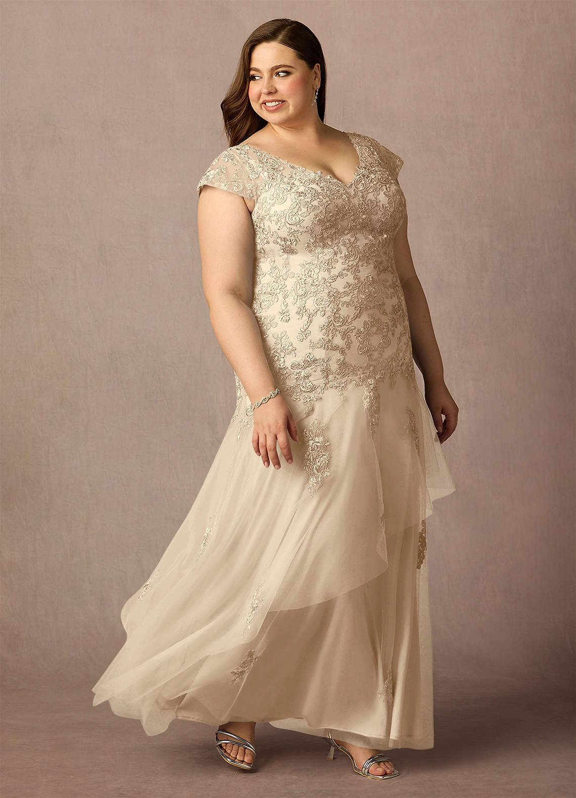 Azazie Romy Mother of the Bride Dresses Champagne Mermaid V-Neck Sequins Tulle Dress image9