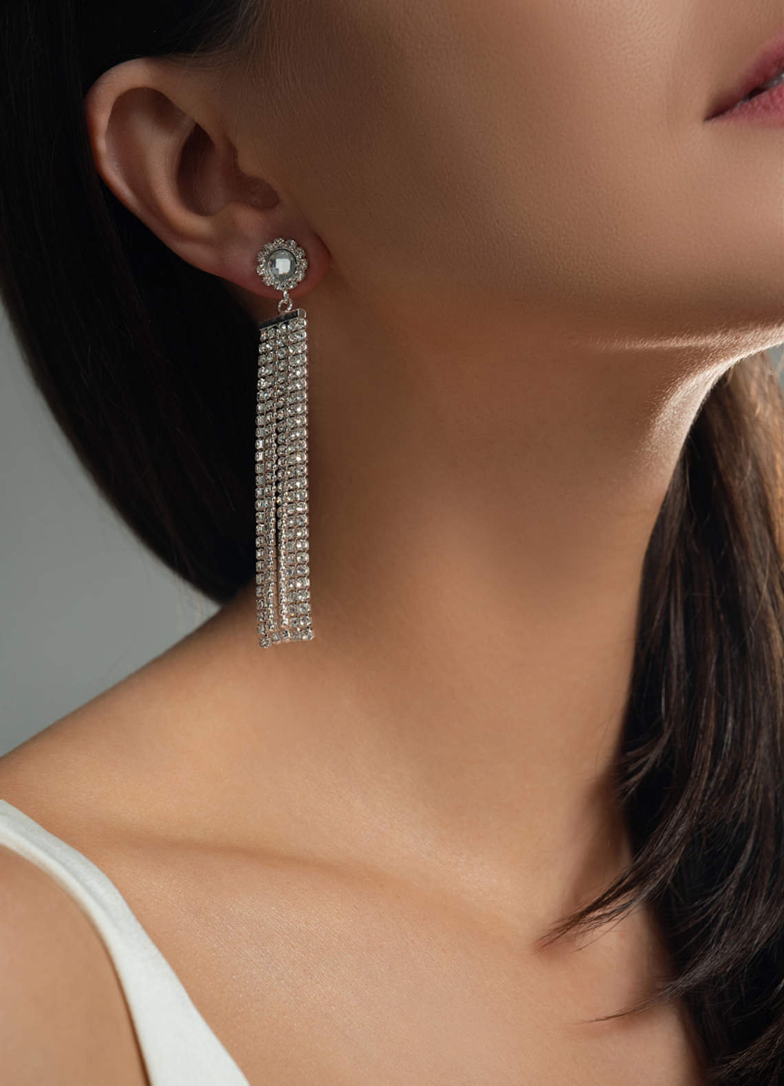 front Fashionable Rhinestone Tassel Earrings