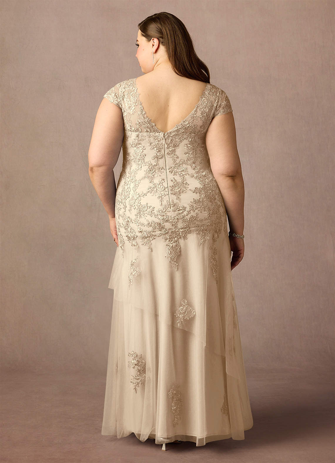 Azazie Romy Mother of the Bride Dresses Champagne Mermaid V-Neck Sequins Tulle Dress image7