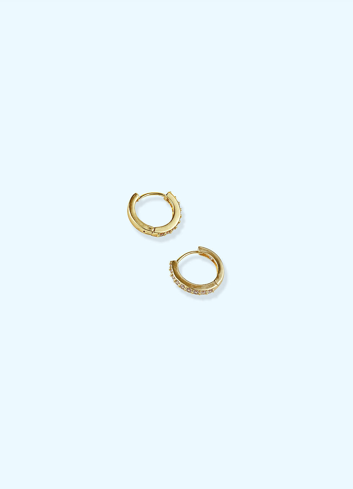 front Honeycomb Earrings With Embedded Small Diamond