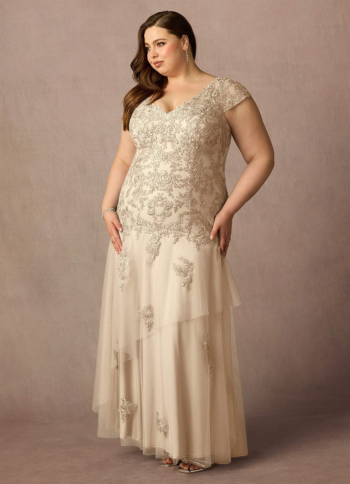 Azazie Romy Mother of the Bride Dresses Champagne Mermaid V-Neck Sequins Tulle Dress image8