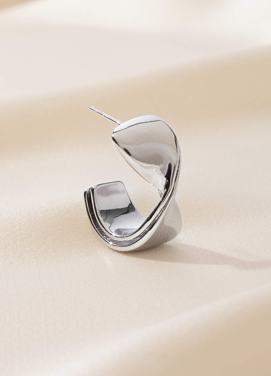 front Thick Twist Metal Hoop Earrings